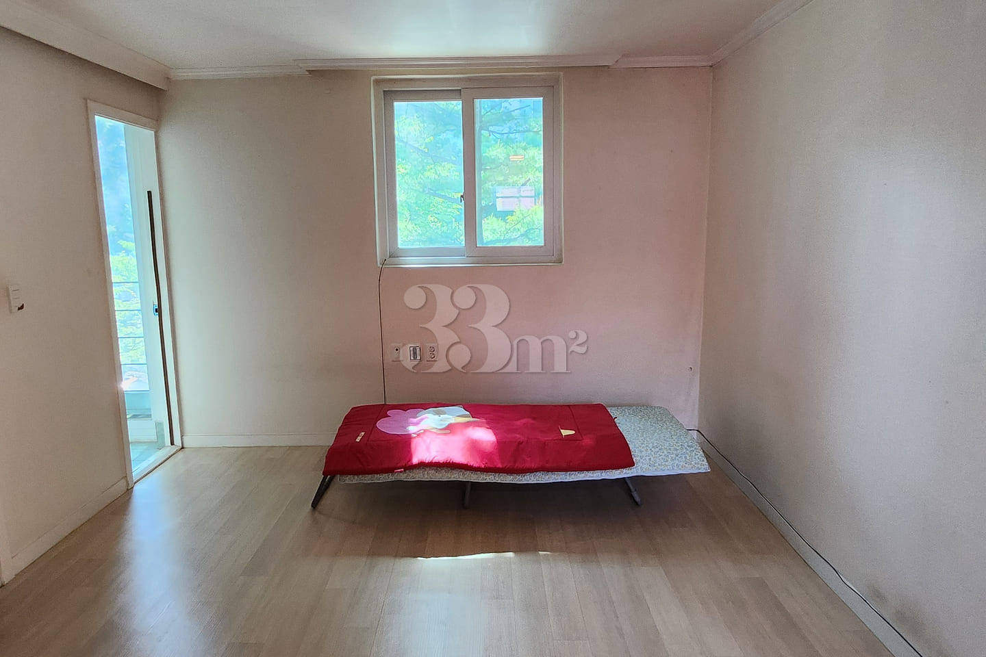 3rd floor of a multi-unit house in Jungsan-do 9th image