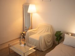 Lines 1 & 5, two-room unit, great value 4th image
