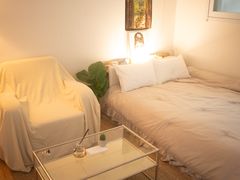 Lines 1 & 5, two-room unit, great value 5th image
