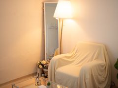 Lines 1 & 5, two-room unit, great value 1th image