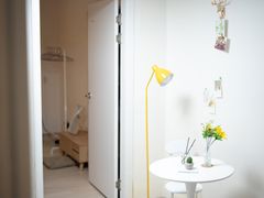 Lines 1 & 5, two-room unit, great value 14th image