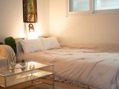 Lines 1 & 5, two-room unit, great value 0th image