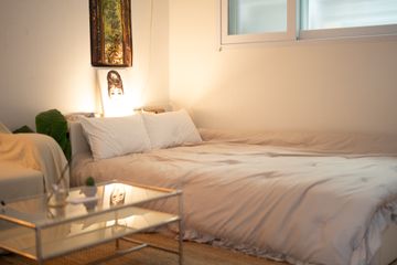 Lines 1 & 5, two-room unit, great value