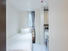ROOM C 406 0번째 이미지