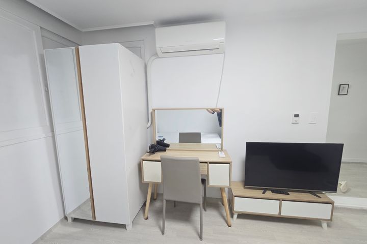 살기 좋은 풀옵션 2룸 1번째 이미지