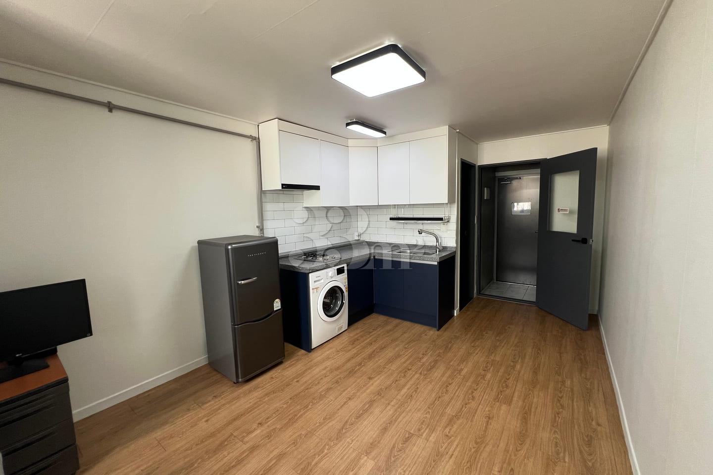 Studio apartment near Jeonju Hanok Village 2th image