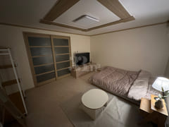 Spacious Studio #Clean #Fully Furnished 1th image
