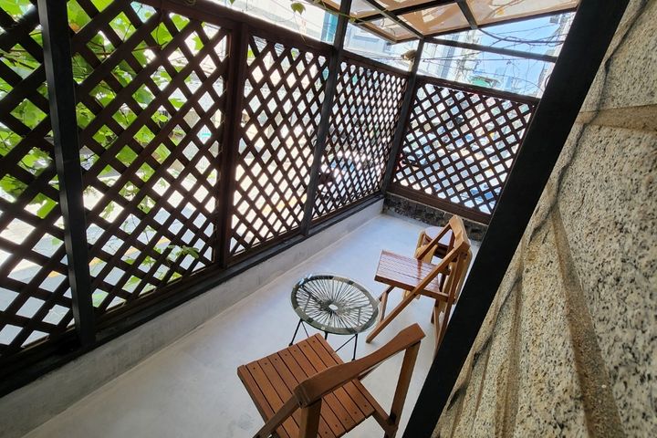 2nd floor, 3 bedrooms + 1 0th image