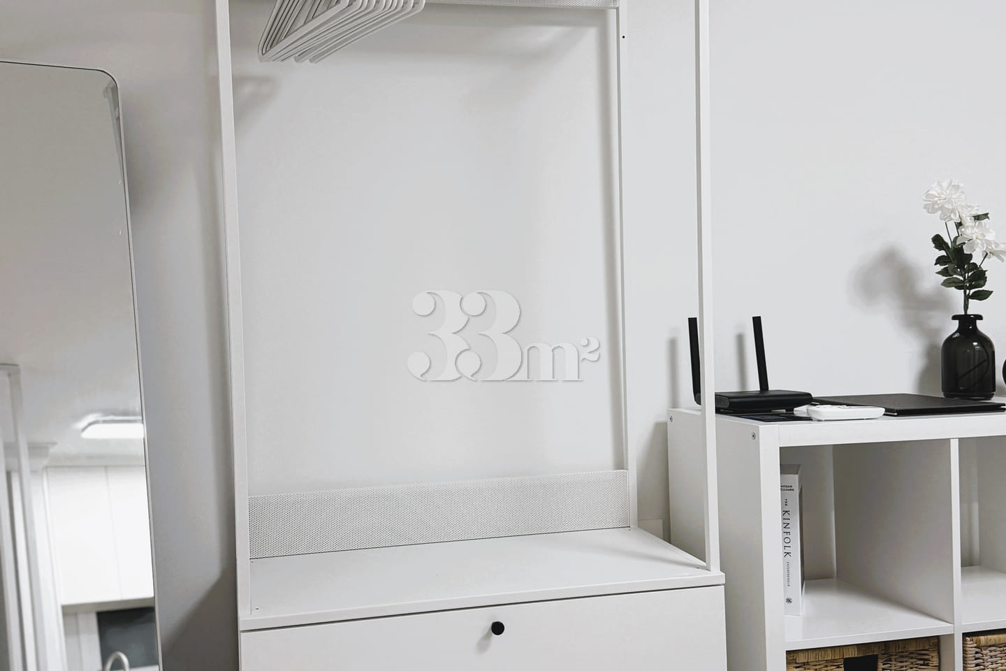 Fully furnished room with a cozy vibe 7th image