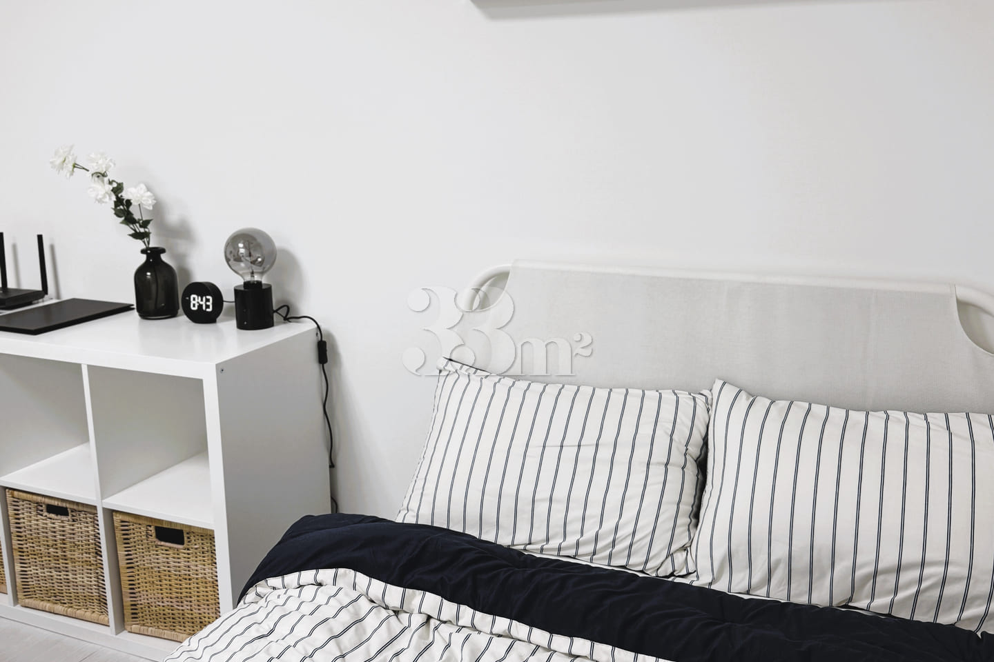 Fully furnished room with a cozy vibe 9th image