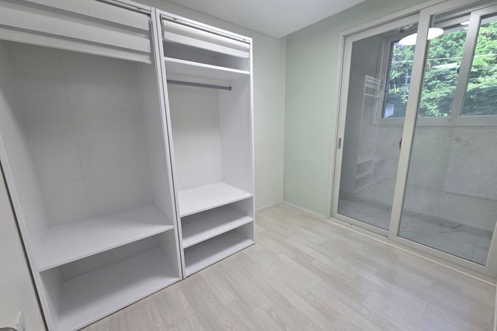 화이트 초역세권 쓰리룸 2번째 이미지