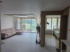 Seongsu-dong or Apgujeong—what do you think? 2th image