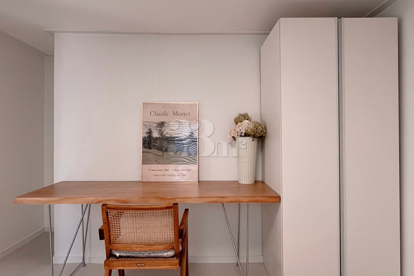 Renovated rooftop studio apartment 7th image