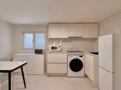 Renovated rooftop studio apartment 1th image