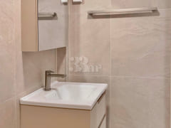 Renovated rooftop studio apartment 3th image
