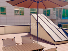 Renovated rooftop studio apartment 2th image