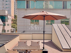 Renovated rooftop studio apartment 18th image