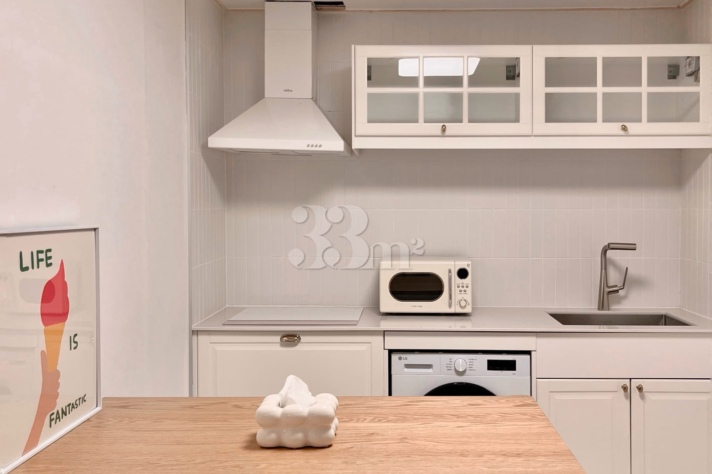 Fully renovated studio apartment with full am 1th image