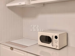 Fully renovated studio apartment with full am 9th image