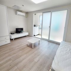 Clean, fully-furnished apartment in Wonju Unit Image