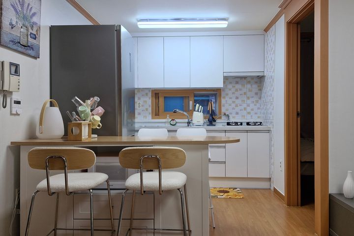 A Home Filled with Happiness 4th image