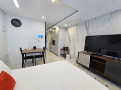 Newly built luxury apartment in Seocho 1th image