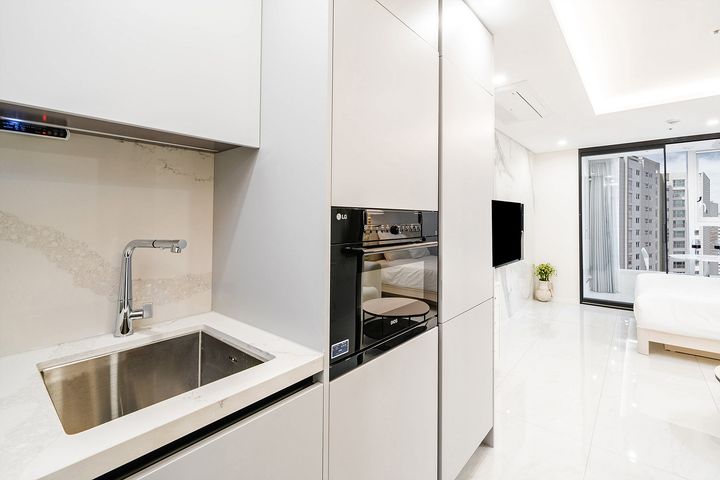 Newly built luxury apartment in Seocho 3th image