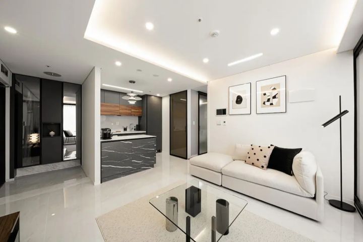 Newly Built Apartment B in Seocho 1th image