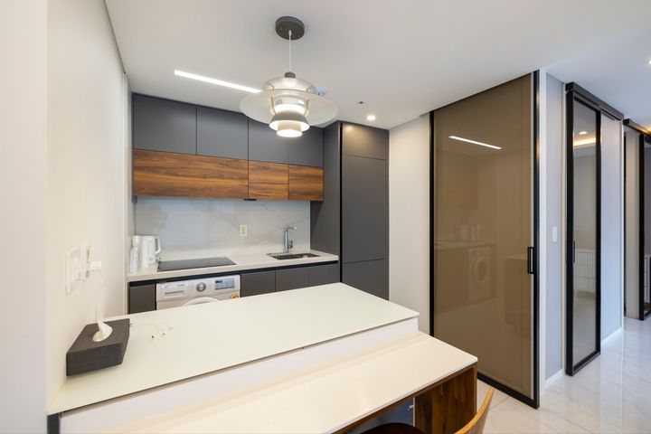 Newly Built Apartment B in Seocho 3th image
