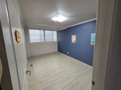 4-bedroom unit right in front of Oido Station 1th image
