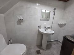 10 minutes to Seoul Station! Fully furnished. 9th image