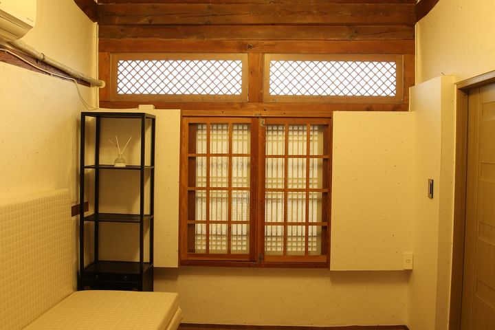 Main Reception Quarters (Main Sarangchae) 2th image