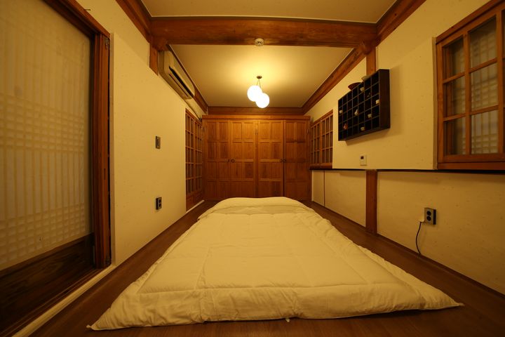 Small Sarangchae (Men's Quarters) 4th image