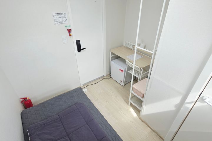 Studio 406, 2 minutes from Sadang Station 1th image