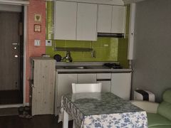 Neat, fully furnished studio apartment 5th image