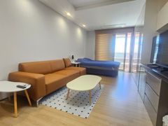 Seongsan Studio with Terrace and Sea View 3th image