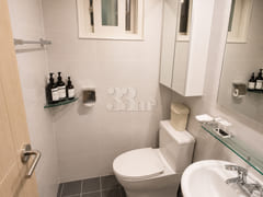 Revhaus 101 7th image