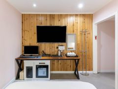 Avenue Hotel 6th image