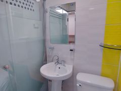 Room 603 6th image