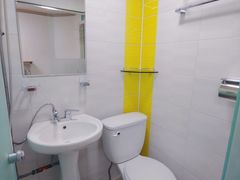 Room 603 5th image
