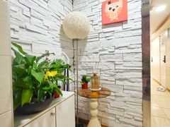 A Room Where Sunshine and Leisure Linger 5th image