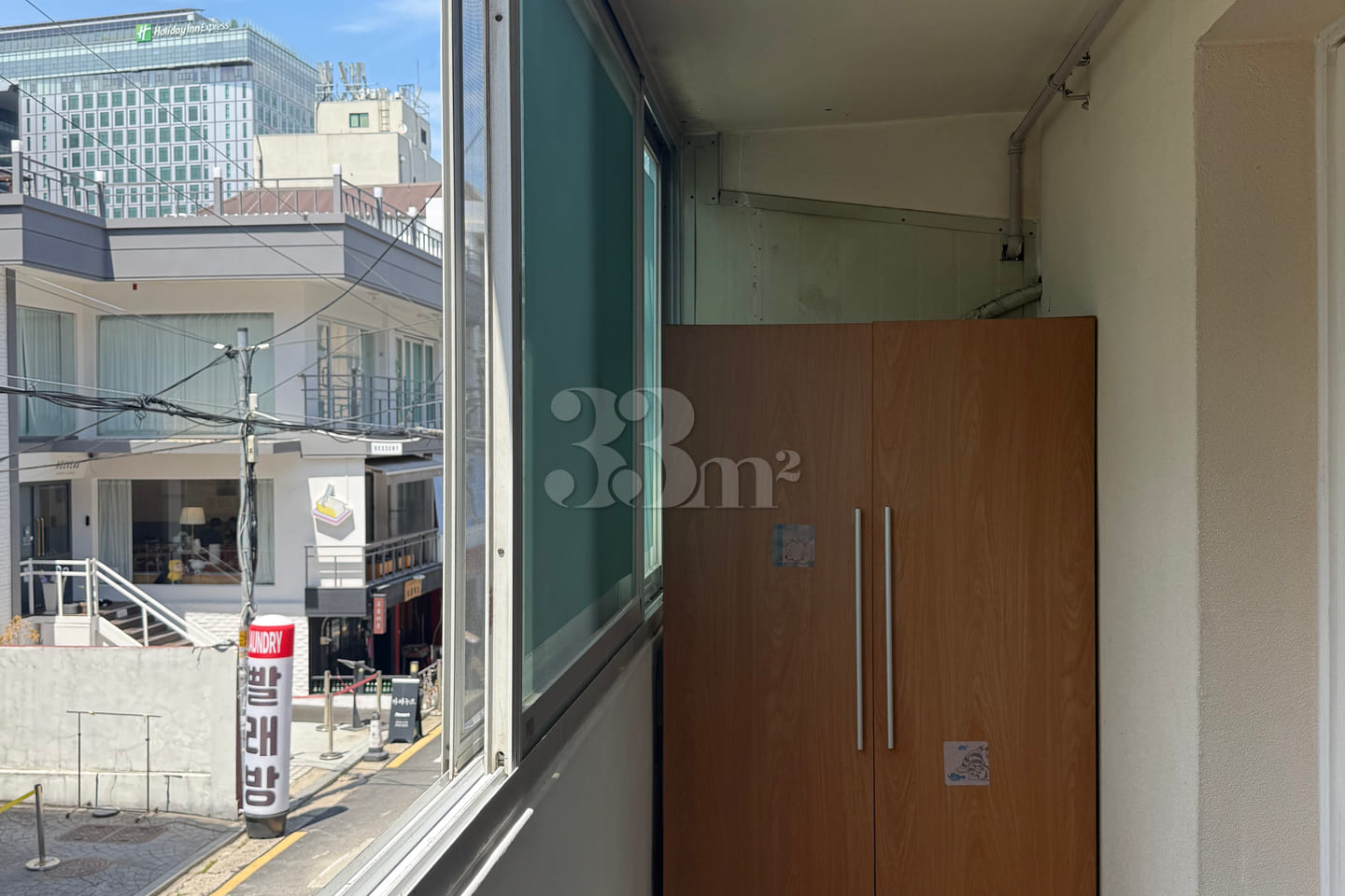 3 min from Hongik Univ. Station - R23 9th image