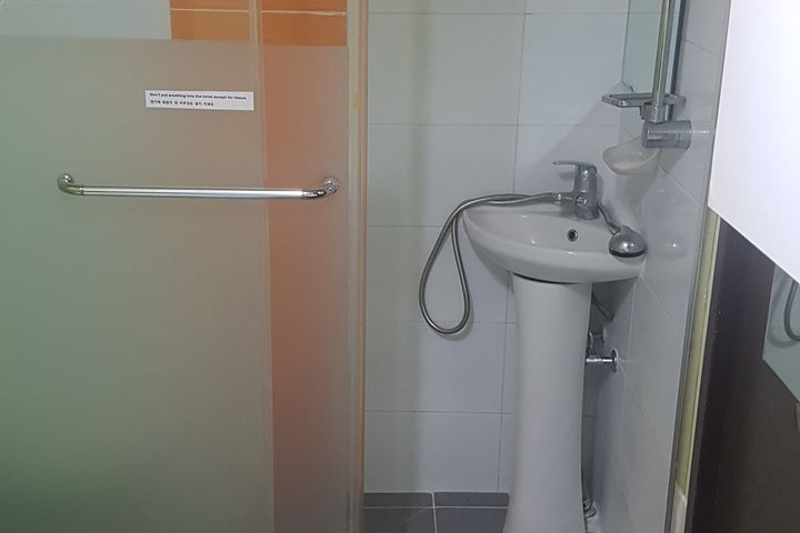Shower Rooms (2F–5F) 10th image