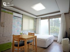 Cozy, sun-drenched detached house 4th image