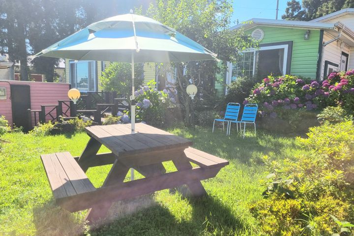 Cozy, sun-drenched detached house 18th image