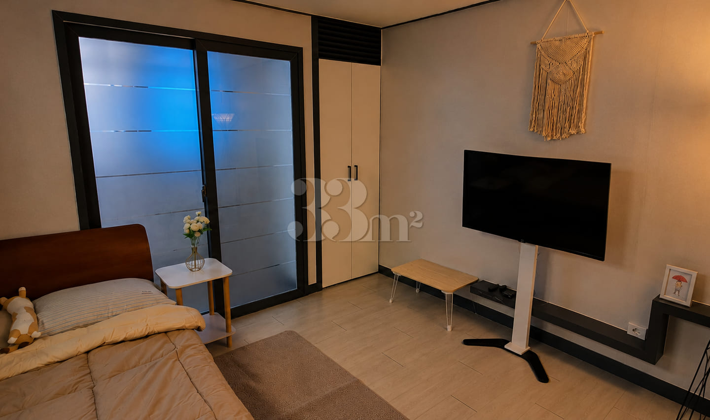 New build near Seodaegu Station with wood-ton 4th image