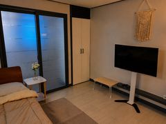 Newly built, wood-toned interior near Seodaeg 4th image