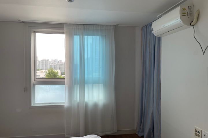 Two-room apartment with a terrace in Yongin 9th image