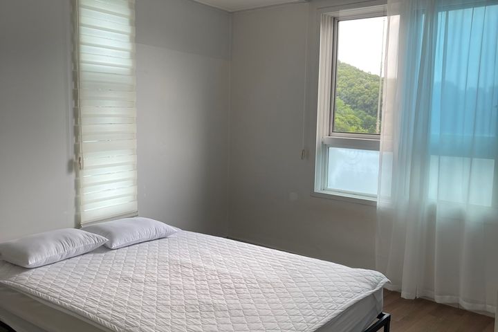 Two-room apartment with a terrace in Yongin 1th image