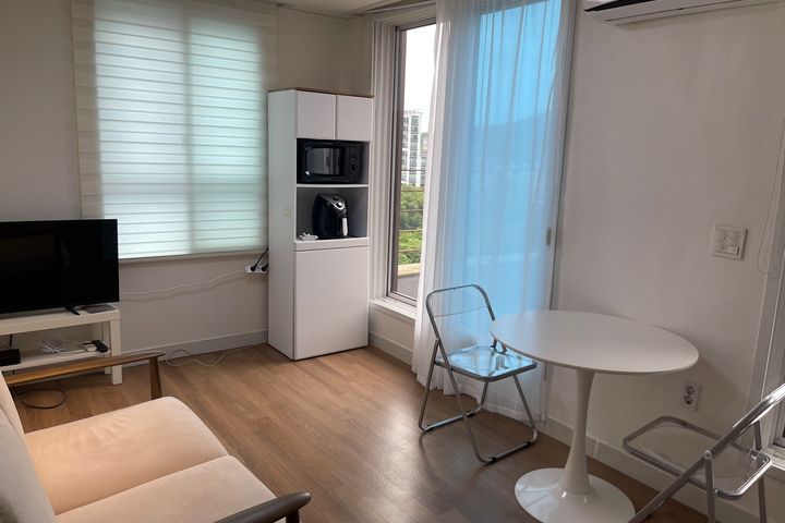 Two-room apartment with a terrace in Yongin 0th image